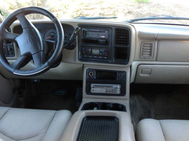 03 Chevy Tahoe On 22 Wheels Clean Interior And Exterior