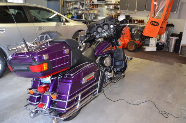 '06 harley ultra classic. Mint condition. Shriner purple