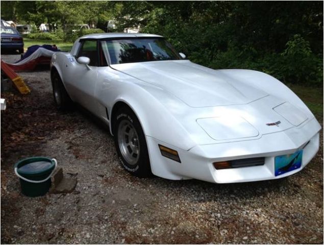 1980 White Corvette Project Car Stingray With T Tops Red
