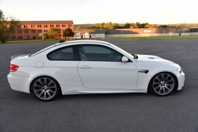 2008 Bmw M3 Coupe Low Miles White W Red Interior Rare Color