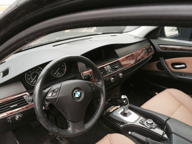 2010 BMW 528I xDrive ***AWD*** Black with tan interior