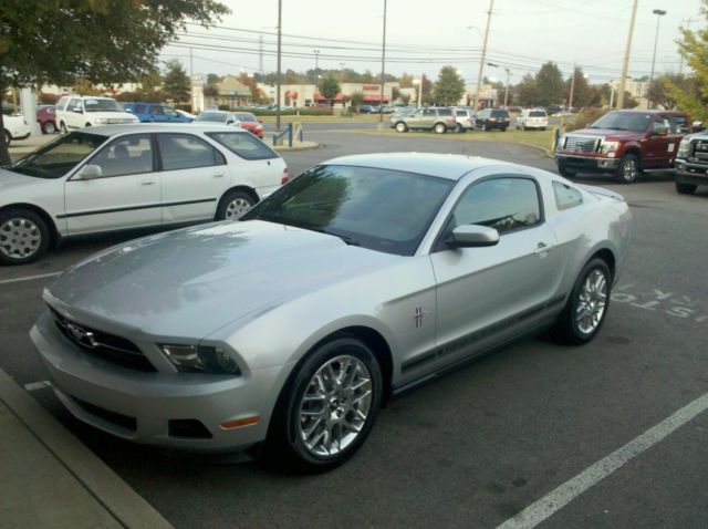 2012 Silver Ford Mustang V6 Premium Leather Interior
