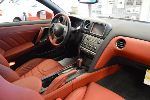 2015 Nissan Gt R Premium Coupe 2 Door 3 8l Premium Interior