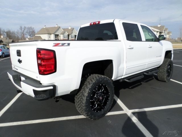 2LT Z71 4WD Pickup 6 Inch Lift Kit 20 Wheels 35 Tires FabTech Nitto Best Gear Ratio For 35 Inch Tires Silverado