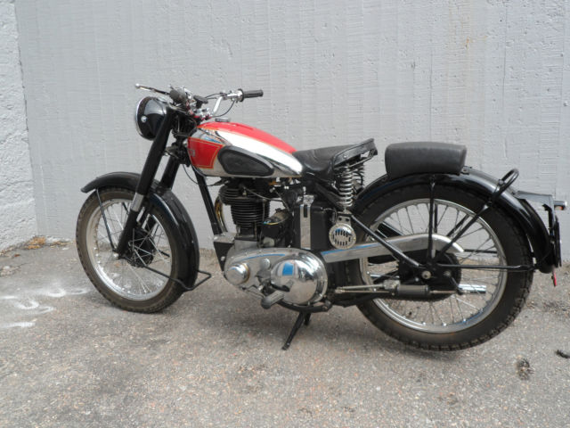 BSA B33