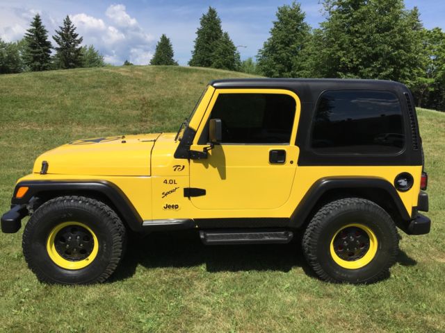 JEEP WRANGLER TJ YELLOW