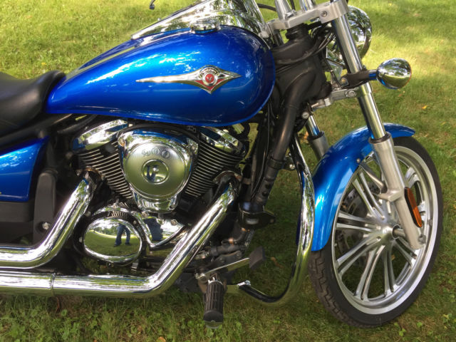 Sweet Blue Vulcan 900 Custom, Sounds Awesome, Guard Low miles, Garaged