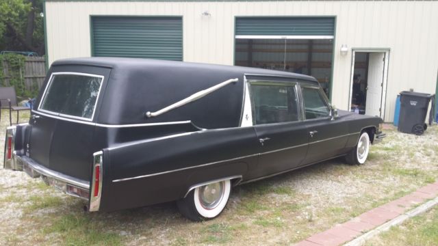 1974 Cadillac Hearse