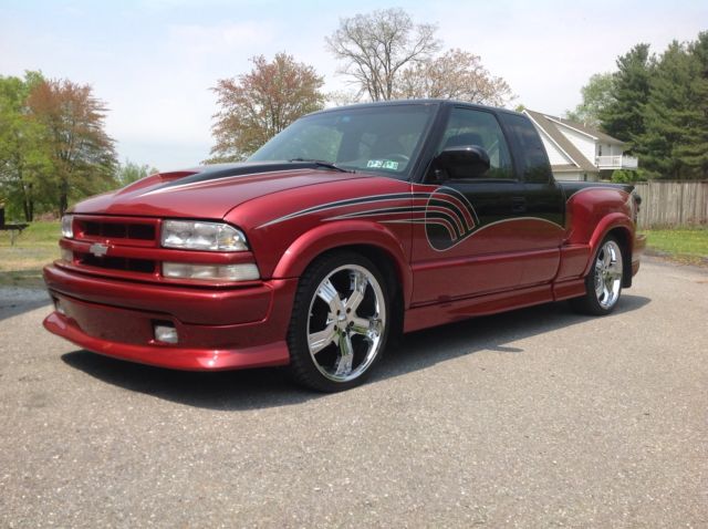 2000 S10 Xtreme Extended Cab Sportside Full Custom Show Truck, low rider