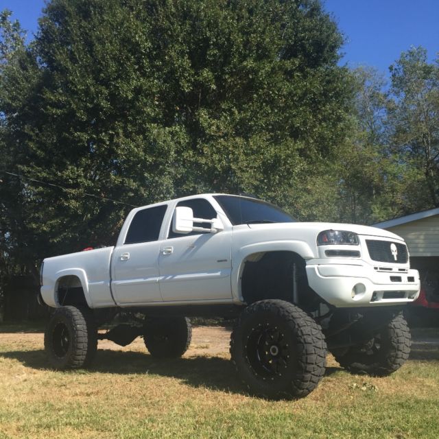 2003 GMC Duramax, lifted