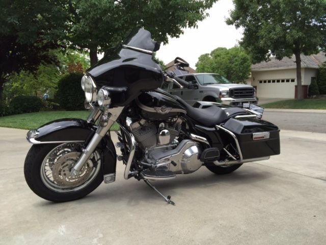 2003 Harley Davidson FLHTI Anniversary Edition