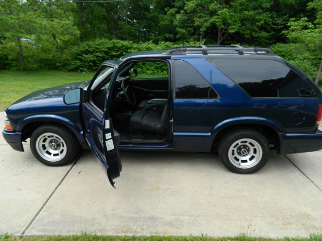 2004 Chevrolet Lowered S10 Blazer 2WD