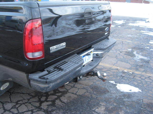 OEM Ford F-250 Super Duty Chrome Fender Emblem – 2005–2007 Lariat Left Side (5C3Z-16720-VA)