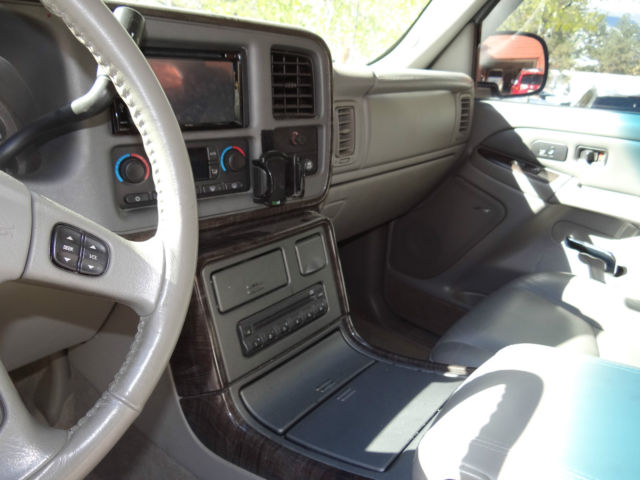 2007-2014 GMC Yukon Denali / XL1500-2500 Center Console Lid Cover – Ebony Black
