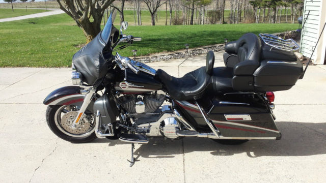 2006 Harley Davidson Touring Motorcycle