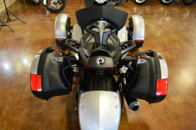 thumbnail image 2 of 2009 Can-Am Spyder GS SM5 SE5 Original Owner's Operator Manual Paperback 2 of 6