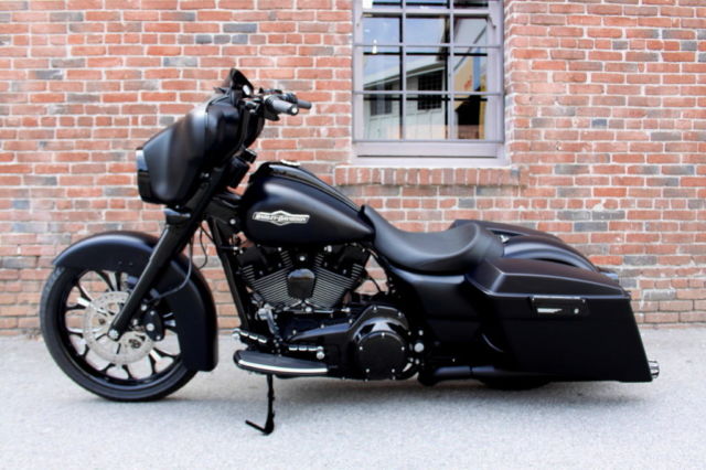 2009 Harley-Davidson Street Glide “Stealth Bomber”