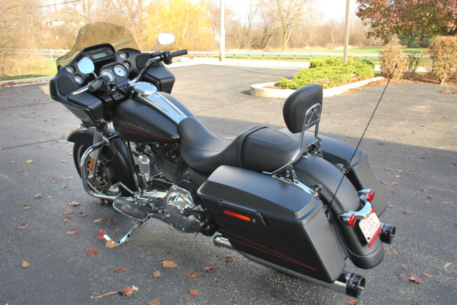 2011 Harley-Davidson Road Glide Custom - FLTRX - Passenger Backrest