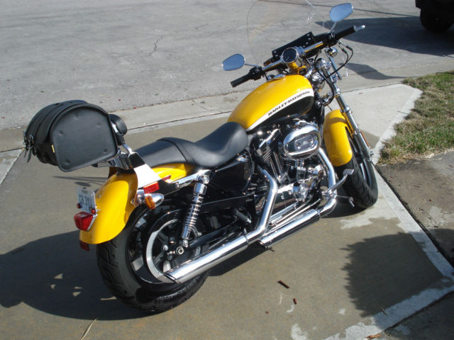 2012 Harley-Davidson 1200 Sportster Custom Limited Edition Paint V&H Pipes