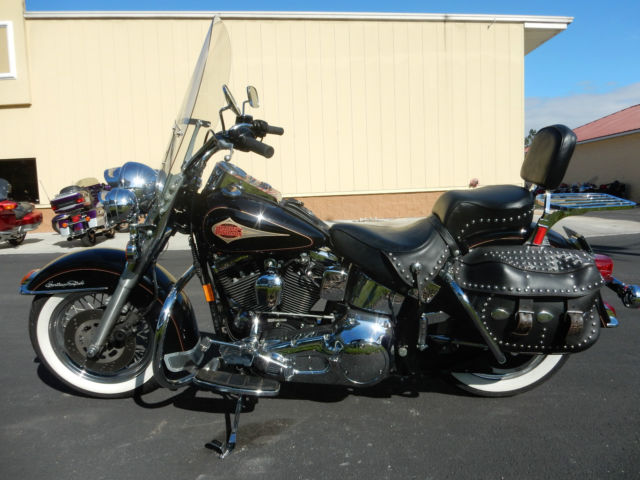 thumbnail image 2 of 2007–Up Harley Softail Heritage Classic Rider Backrest – Aftermarket Black Vinyl Driver Backrest Kit CDB27 2 of 3