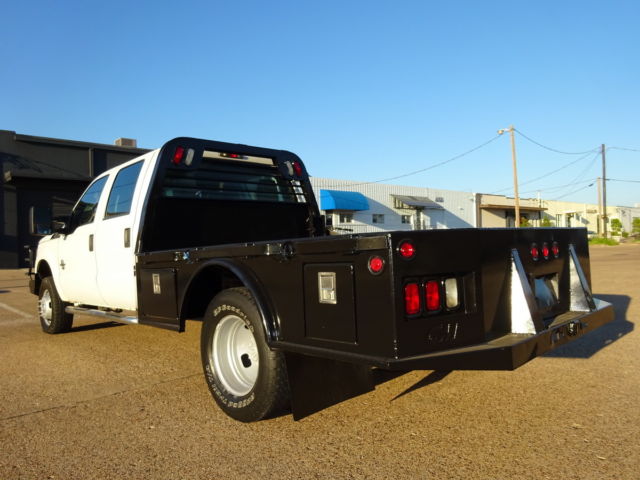 ONE OWNER 2011 FORD F350 XL DIESEL CREW CAB FLAT BED DUALLY EXTRA CLEAN