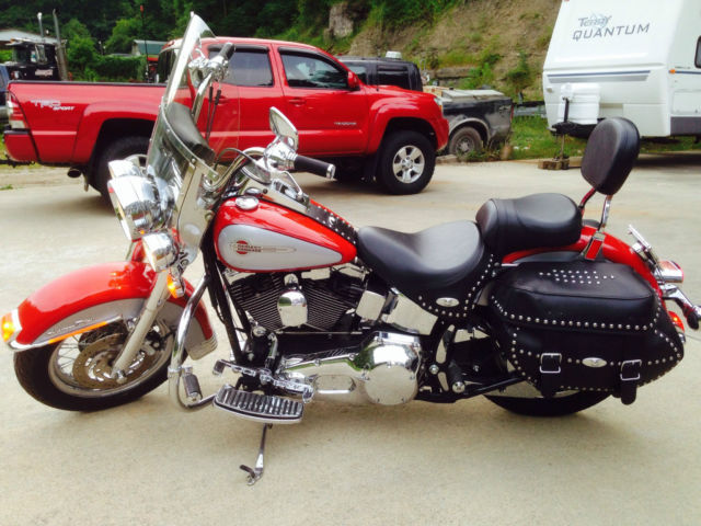 Red with silver Harley Davidson Heritage Softail Classic Perfect condition