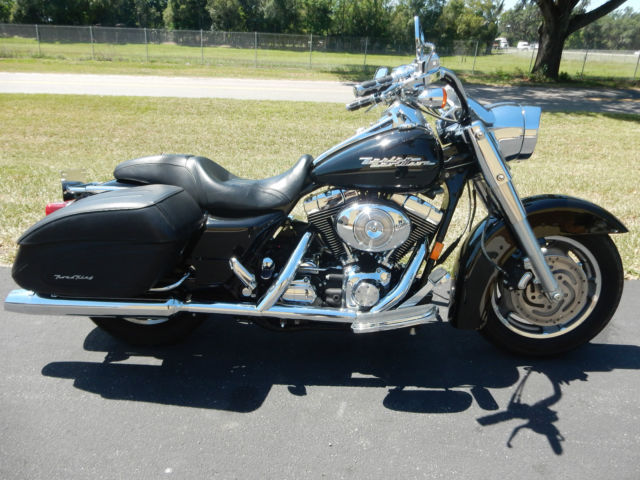 ROAD KING CUSTOM, TWIN CAM, LOW MILES, VERY CLEAN, NICE EXTRAS, EFI, SWEET