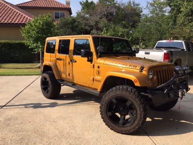 Wrangler Unlimited LIFTED & LOADED Rare **Amp'd** AWESOME & NAVIGATION
