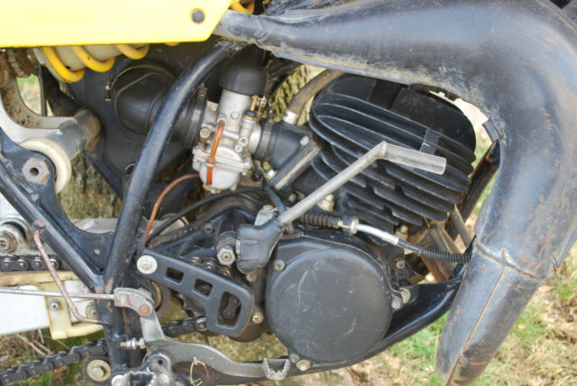 thumbnail interactive-video image 1 of Yamaha YZ100 YZ 100 1982-1983 UNI Foam Air Filter - Made In USA 1 of 4